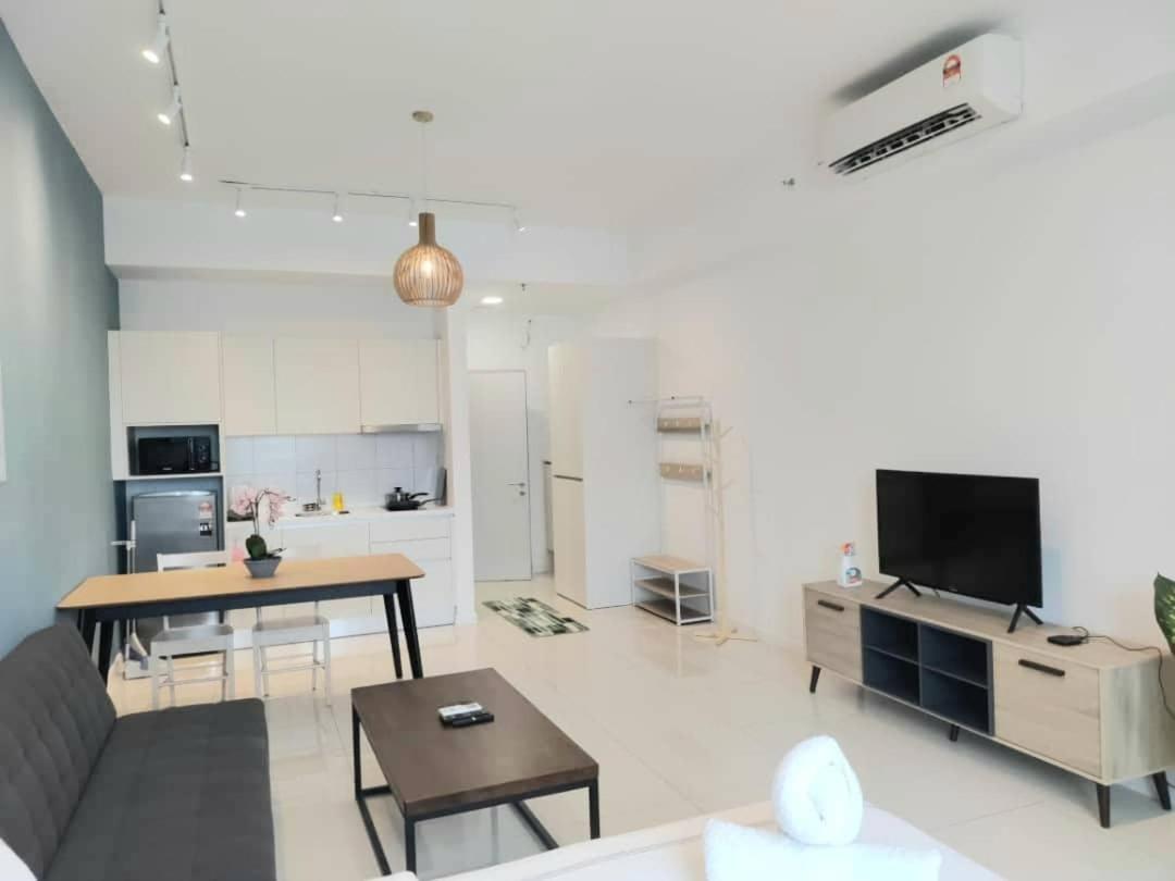 Homestay Chambers Suites Kl - By Staycation Homes *