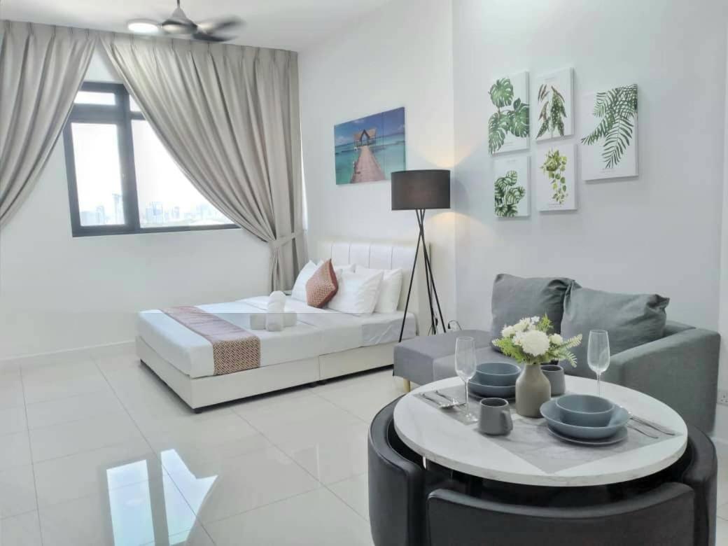 Homestay Chambers Suites Kl - By Staycation Homes